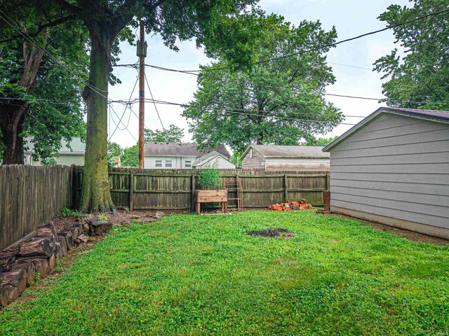 4520 Taylor Avenue, Evansville, IN 47714