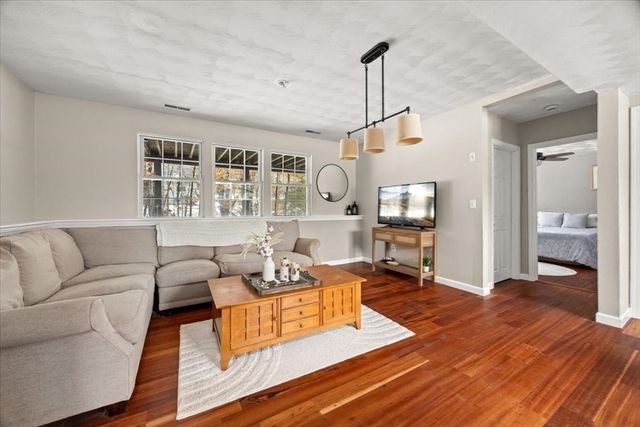 12 Marshall Dr, Plymouth, MA 02360