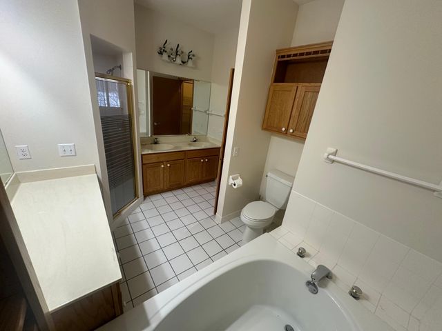 8487 Rice Lake Road, Maple Grove, MN 55369