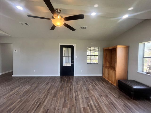 5610 Private Road 4015, Somerville, TX 77879