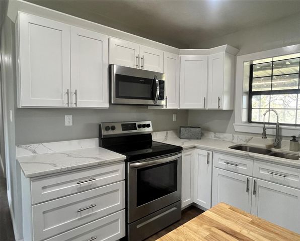 5610 Private Road 4015, Somerville, TX 77879