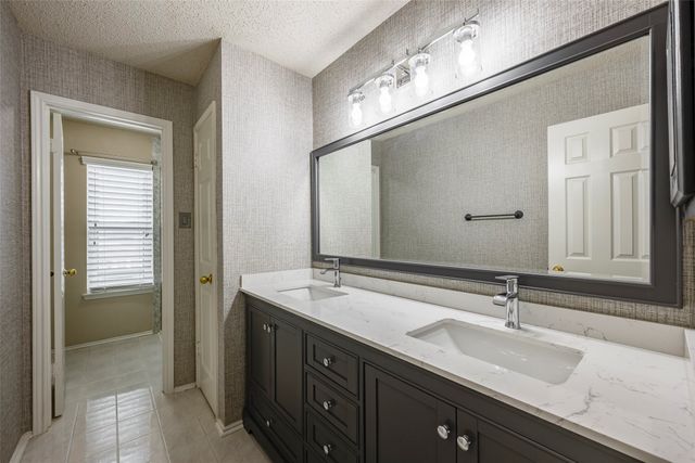 7600 Greengage Drive, Fort Worth, TX 76133