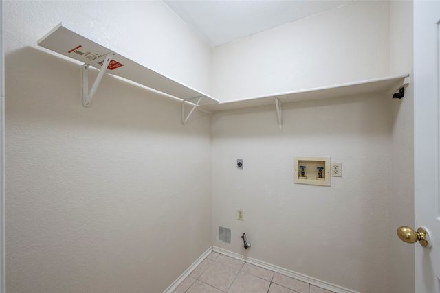 7600 Greengage Drive, Fort Worth, TX 76133