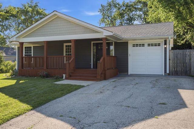 4220 Ponca Street, Mchenry, IL 60050