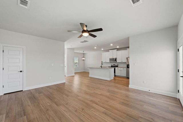 9320 Gladsome PATH, Manor, TX 78653