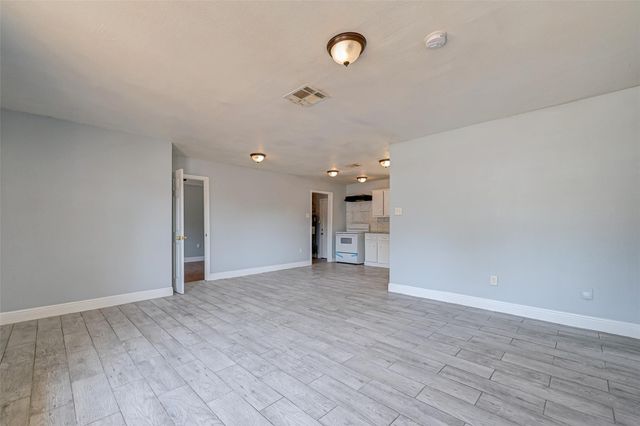 5859 Westover Street, Houston, TX 77033
