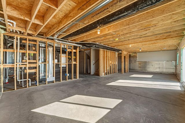 557 Waterford Place, Waconia, MN 55387