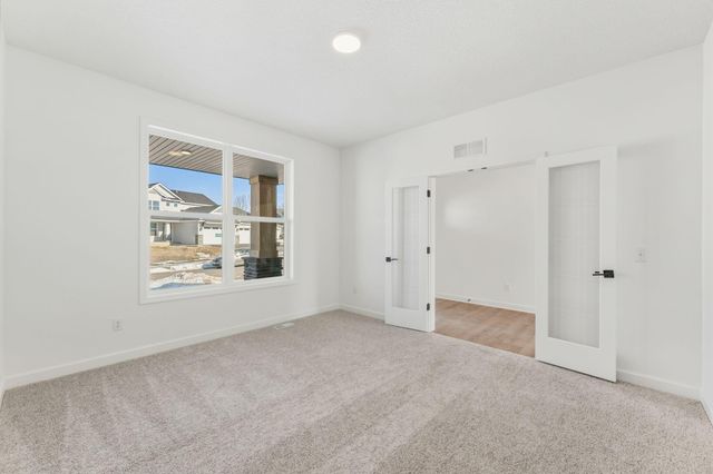 557 Waterford Place, Waconia, MN 55387