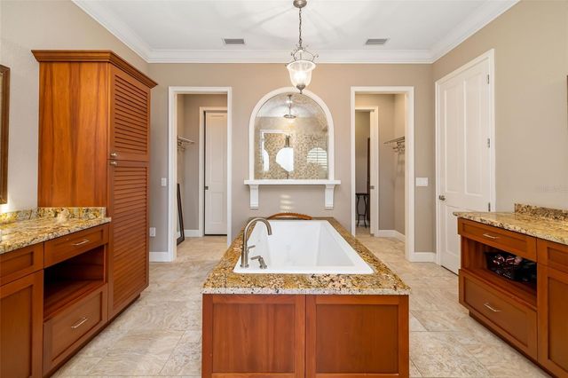 1045 FISH HOOK COVE, Bradenton, FL 34212