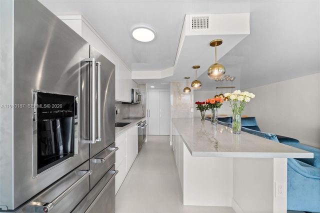 230 S 174th St 2202, Sunny Isles Beach, FL 33160