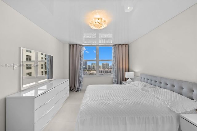 230 S 174th St 2202, Sunny Isles Beach, FL 33160