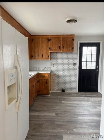 402 Buckley Road, Salina, NY 13088