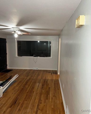 402 Buckley Road, Salina, NY 13088