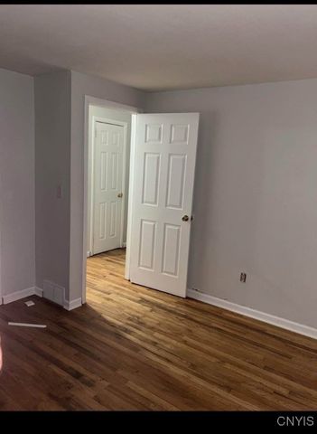 402 Buckley Road, Salina, NY 13088