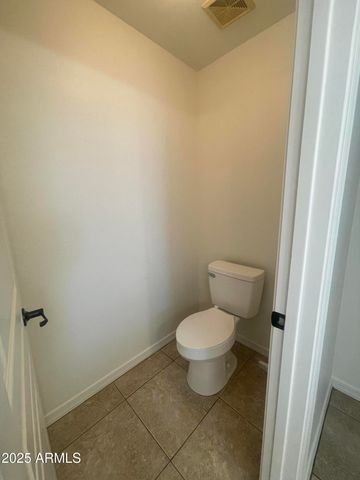 516 E WOLF HOLLOW Drive, Casa Grande, AZ 85122