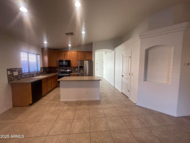 516 E WOLF HOLLOW Drive, Casa Grande, AZ 85122