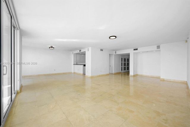 20201 E Country Club Dr 1502, Aventura, FL 33180