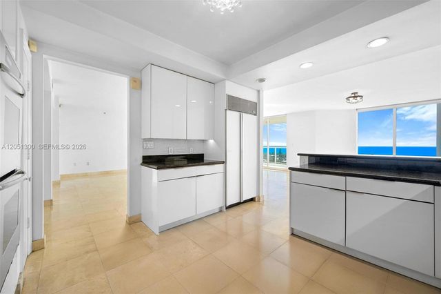 20201 E Country Club Dr 1502, Aventura, FL 33180