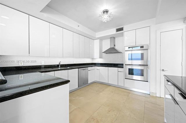 20201 E Country Club Dr 1502, Aventura, FL 33180