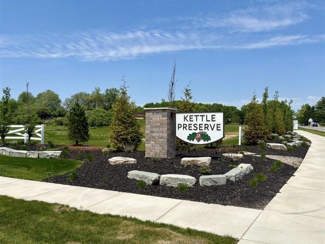 7070 Kettle Dale Avenue, Alto, MI 49302