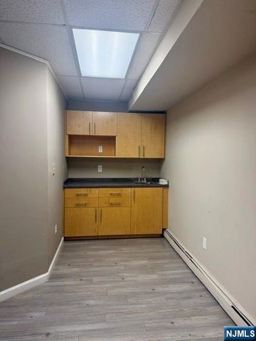 59 Kinderkamack A, Westwood, NJ 07675