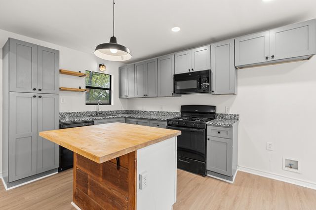 207 Joel Hooper Drive, Lorena, TX 76655