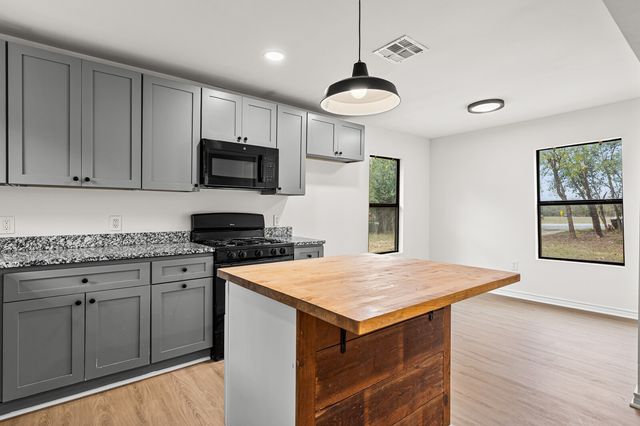 207 Joel Hooper Drive, Lorena, TX 76655