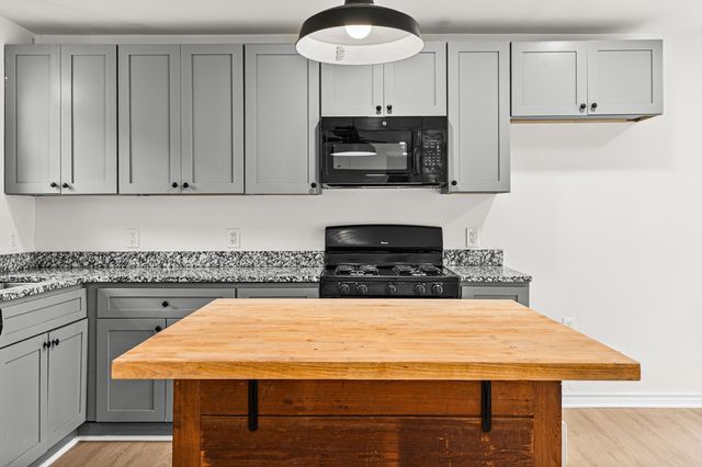 207 Joel Hooper Drive, Lorena, TX 76655