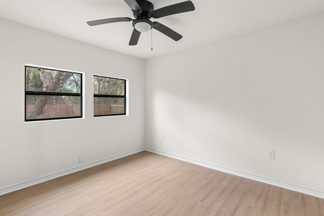 207 Joel Hooper Drive, Lorena, TX 76655