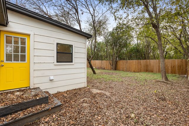 207 Joel Hooper Drive, Lorena, TX 76655