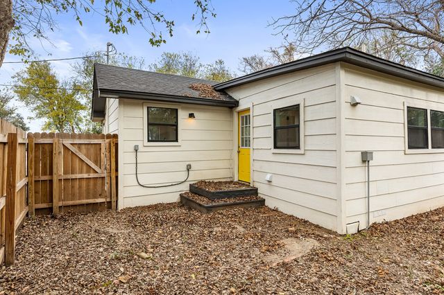 207 Joel Hooper Drive, Lorena, TX 76655