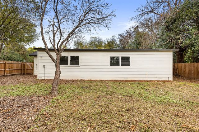 207 Joel Hooper Drive, Lorena, TX 76655