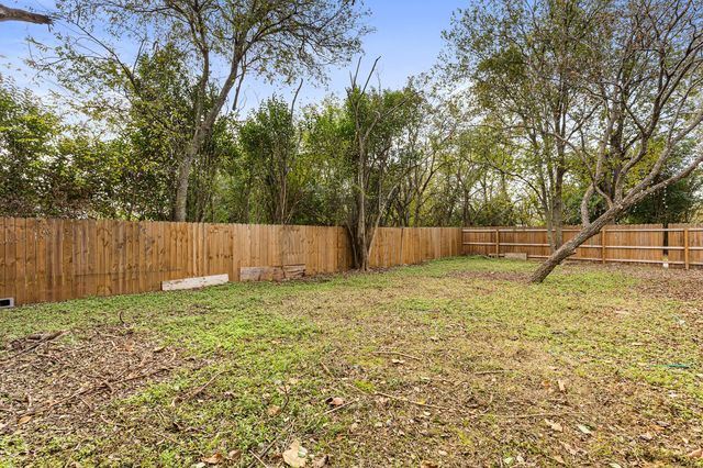 207 Joel Hooper Drive, Lorena, TX 76655