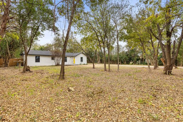 207 Joel Hooper Drive, Lorena, TX 76655