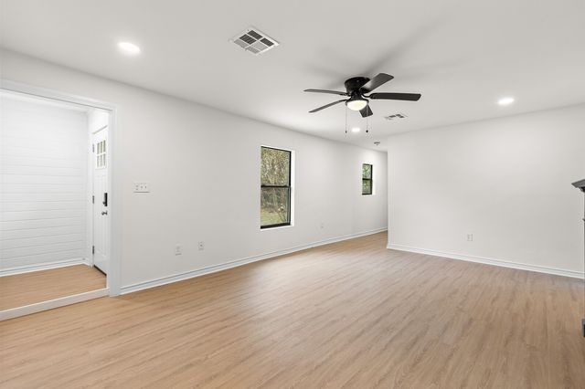 207 Joel Hooper Drive, Lorena, TX 76655