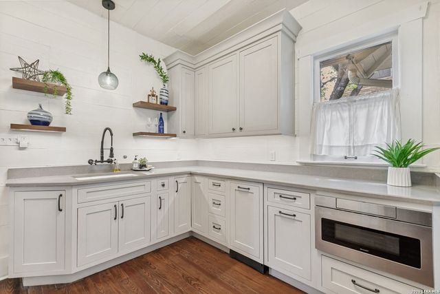 424 Fulton, San Antonio, TX 78212