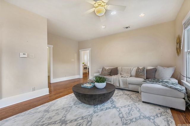 424 Fulton, San Antonio, TX 78212