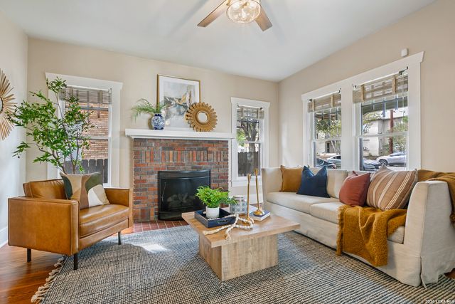 424 Fulton, San Antonio, TX 78212