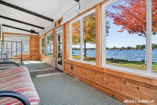 1980 Parker Drive, Wayland, MI 49348