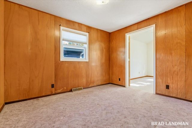 1980 Parker Drive, Wayland, MI 49348