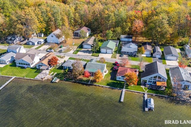 1980 Parker Drive, Wayland, MI 49348