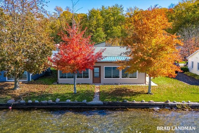 1980 Parker Drive, Wayland, MI 49348