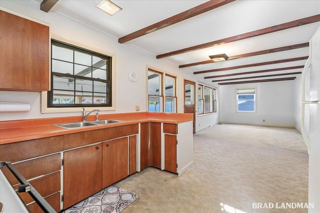 1980 Parker Drive, Wayland, MI 49348