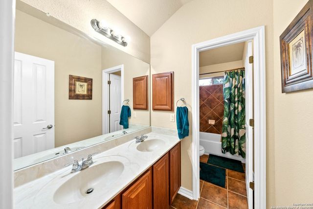 3353 Joshs Way, Marion, TX 78124