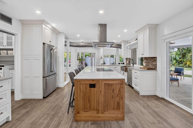 2006 NW 3rd Avenue, Delray Beach, FL 33444