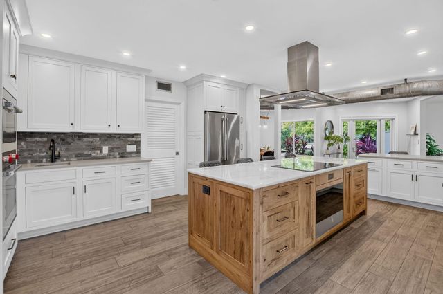 2006 NW 3rd Avenue, Delray Beach, FL 33444
