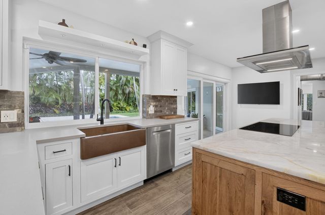 2006 NW 3rd Avenue, Delray Beach, FL 33444