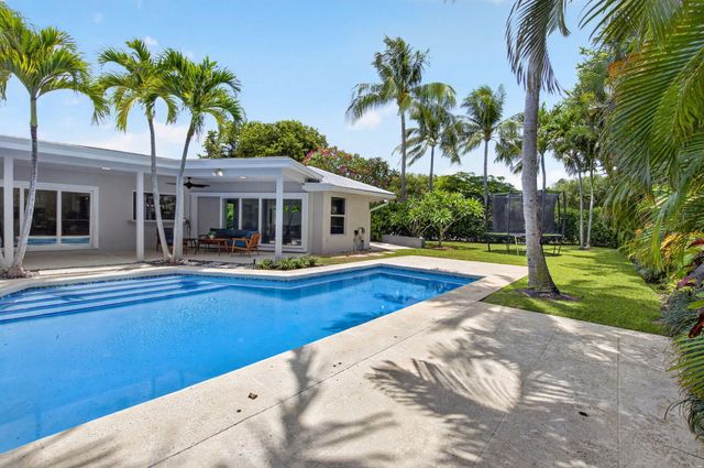 2006 NW 3rd Avenue, Delray Beach, FL 33444