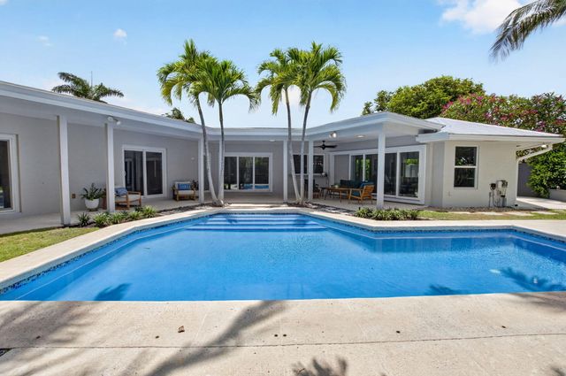 2006 NW 3rd Avenue, Delray Beach, FL 33444