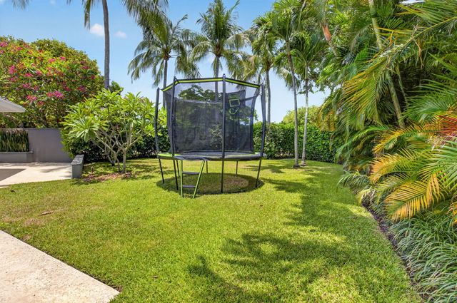 2006 NW 3rd Avenue, Delray Beach, FL 33444